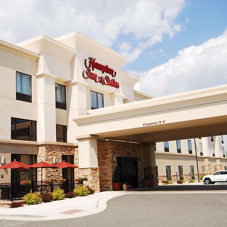 Hampton Inn & Suites Буффало Экстерьер фото