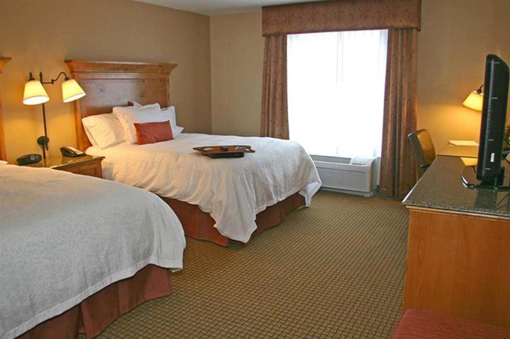 Hampton Inn & Suites Буффало Номер фото
