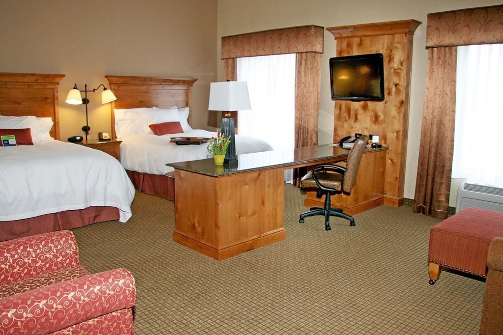 Hampton Inn & Suites Буффало Номер фото