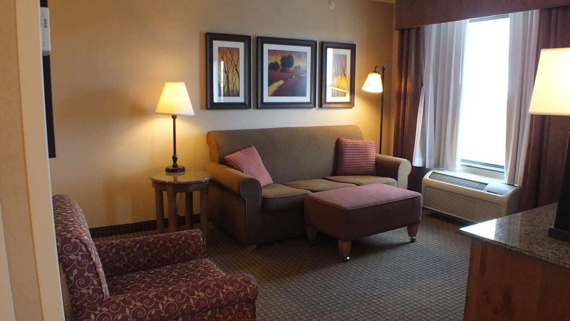 Hampton Inn & Suites Буффало Экстерьер фото