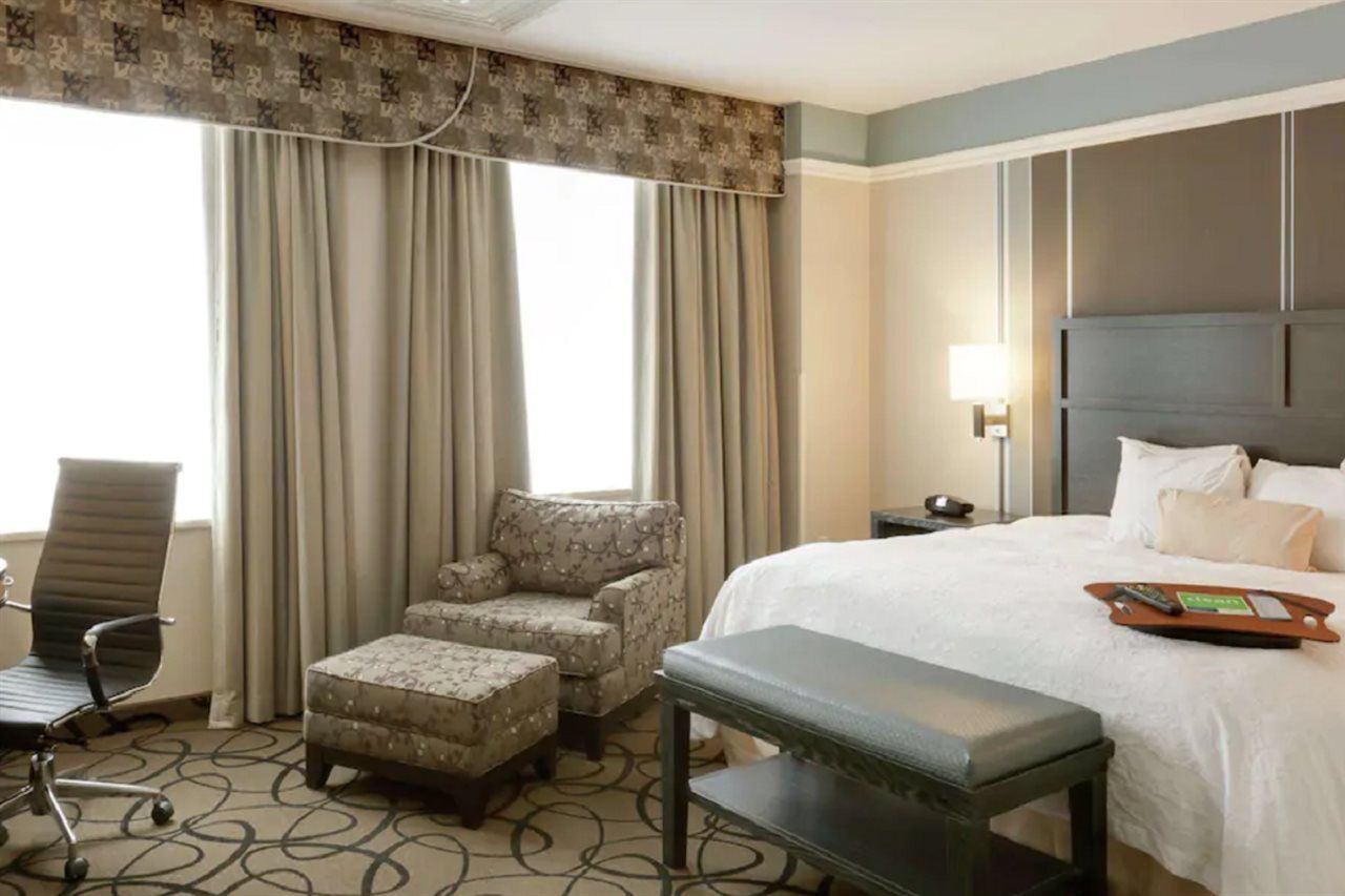 Hampton Inn & Suites Буффало Экстерьер фото